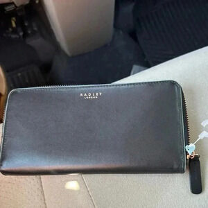 NWOT Radley London Billfold Wallet Arlington Street Leather‎